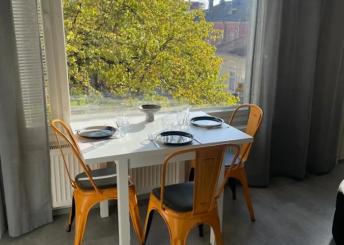 Rouhee Downtown Apartman *